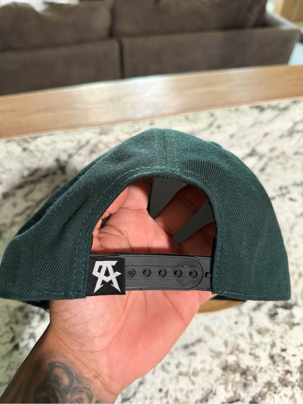 Canelo Alvarez crowned forest green snapback - Picture 4 of 6